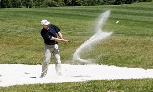 Dva individuální golfové tréninky s profesionálem na hřišti ve Staré Boleslavi! Včetně zapůjčení holí a míčků Dva individuální golfové tréninky s profesionálem na hřišti ve Staré Boleslavi! Včetně zapůjčení holí a míčků